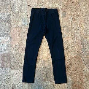 Black like-new leggings